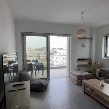 Top Floor Luxury 1bedroom With Sea View In Center
